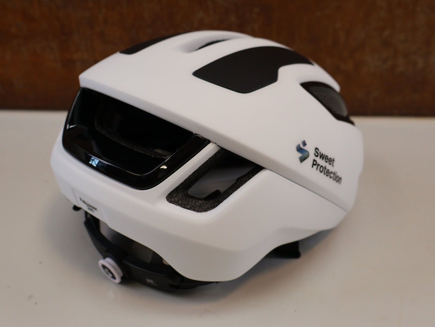 SWEET PROTECTION FALCONER AERO 2VI MIPS / RENNRADHELM / GR. M/L / SATIN WHITE