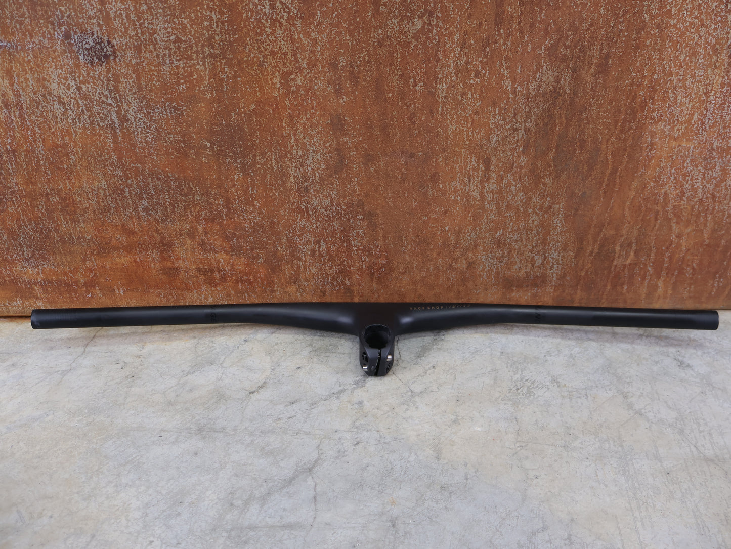 BONTRAGER RSL MTB LENKER-VORBAU EINHEIT 750MM X 70MM – OCLV CARBON – BLENDR READY