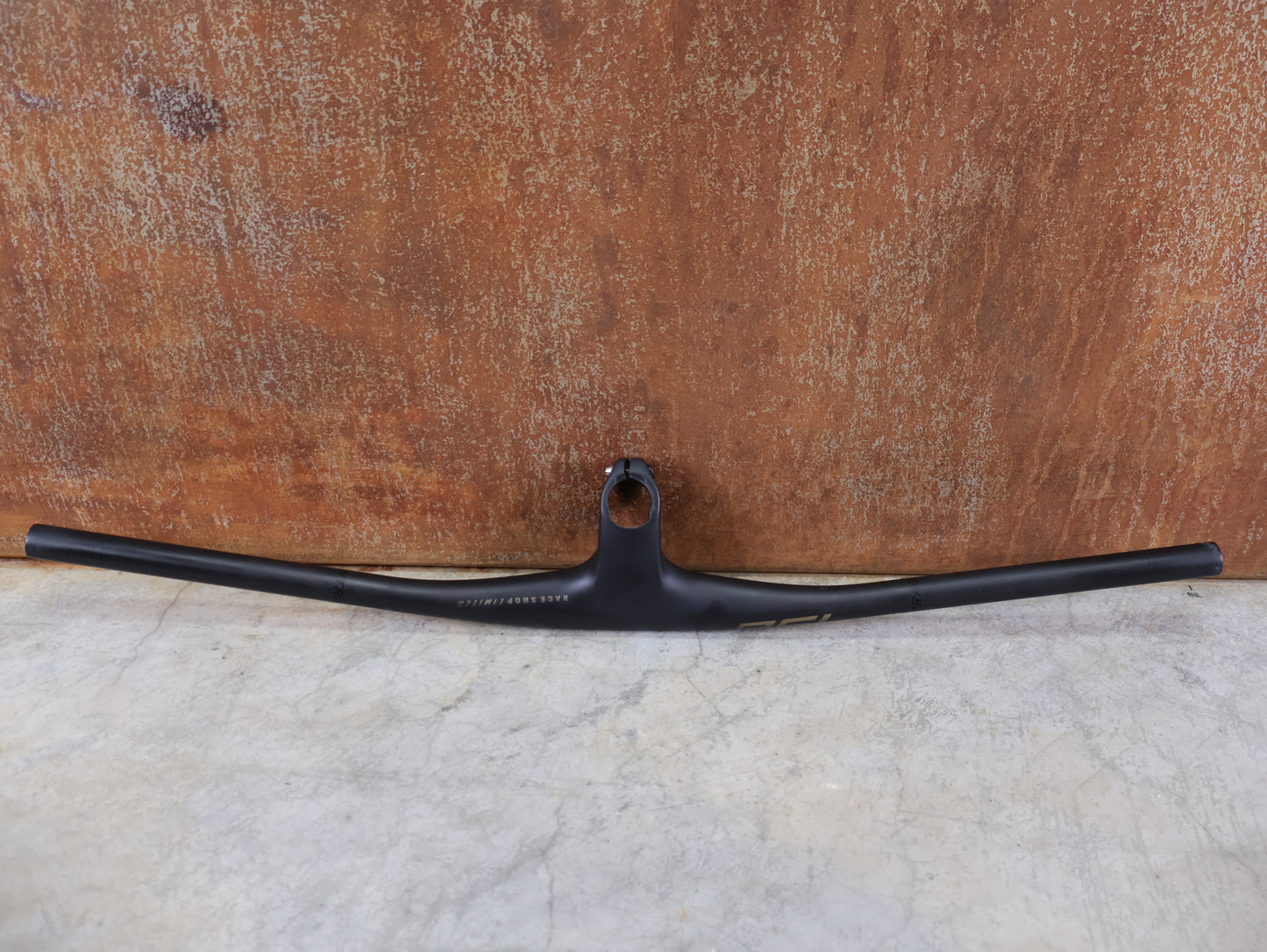 BONTRAGER RSL MTB LENKER-VORBAU EINHEIT 750MM X 70MM – OCLV CARBON – BLENDR READY