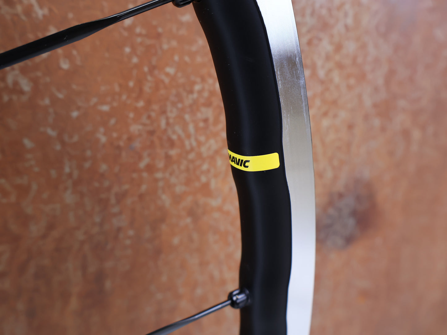 MAVIC KSYRIUM SL UST VORDERRAD 680G / FELGENBREMSE