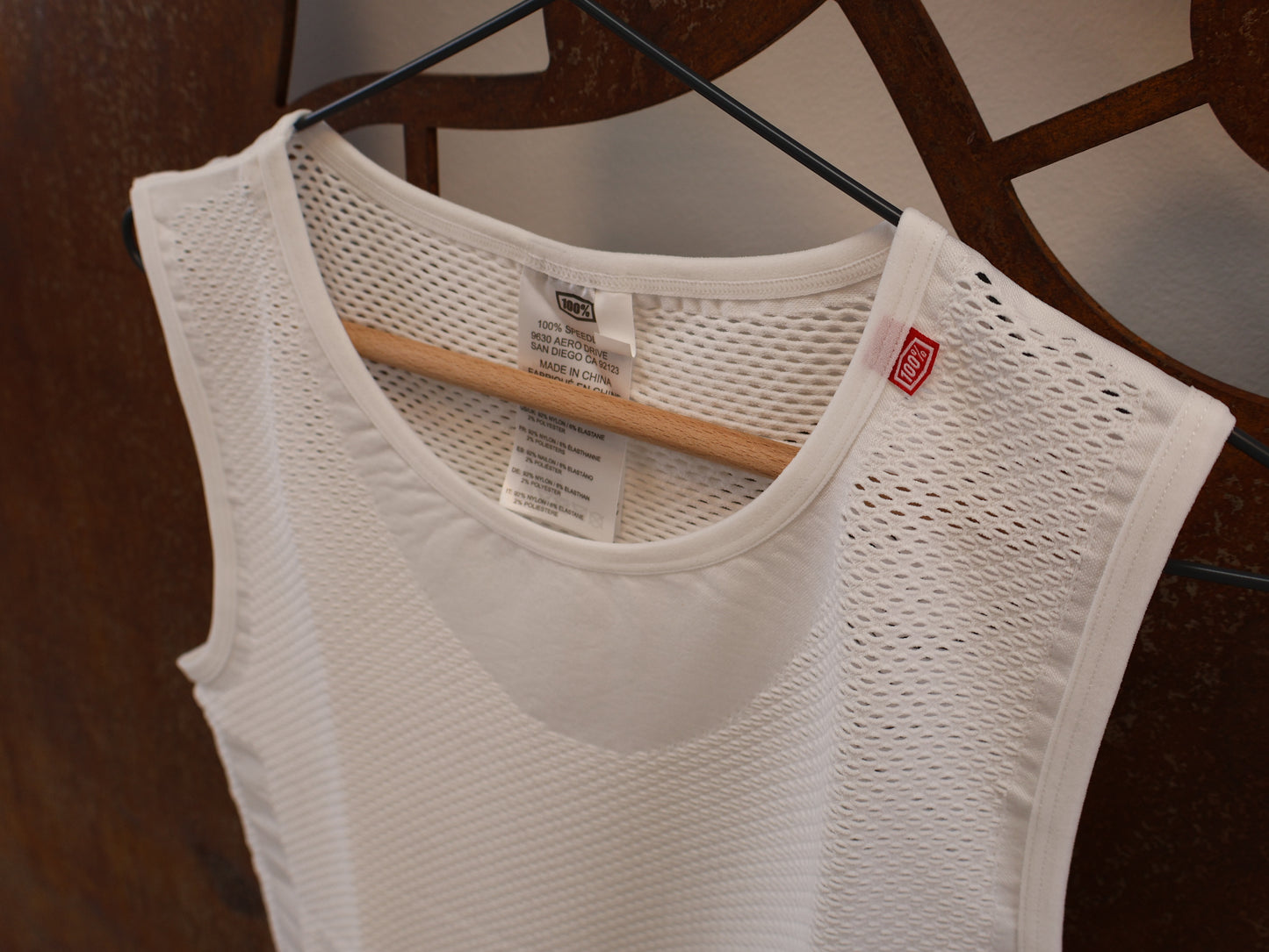 100% ZEPHYR COOLING TANK / WEISS / GR. S/M / BASELAYER / UNTERHEMD