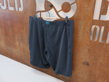 100% DRAFT ATHLETIC SHORT / CHARCOAL / GR. XL / HERREN SPORT HOSE