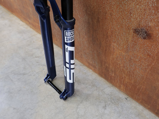 ROCKSHOX SID SL ULTIMATE FLIGHT ATTENDANT 29" – 110 MM – 44 MM OFFSET – BOOST / SID BLUE CRUSH