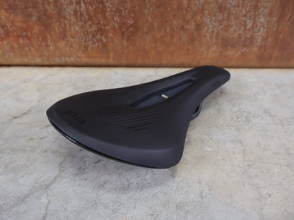 FIZIK VENTO ARGO X1 SATTEL / CARBON-STREBEN / OFF-ROAD / 140MM