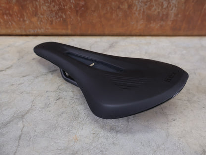 FIZIK VENTO ARGO X1 SATTEL / CARBON-STREBEN / OFF-ROAD / 140MM