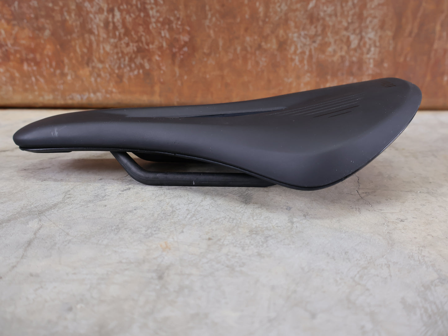 FIZIK VENTO ARGO X1 SATTEL / CARBON-STREBEN / OFF-ROAD / 140MM