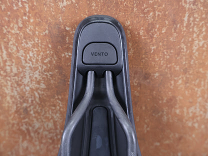 FIZIK VENTO ARGO X1 SATTEL / CARBON-STREBEN / OFF-ROAD / 140MM