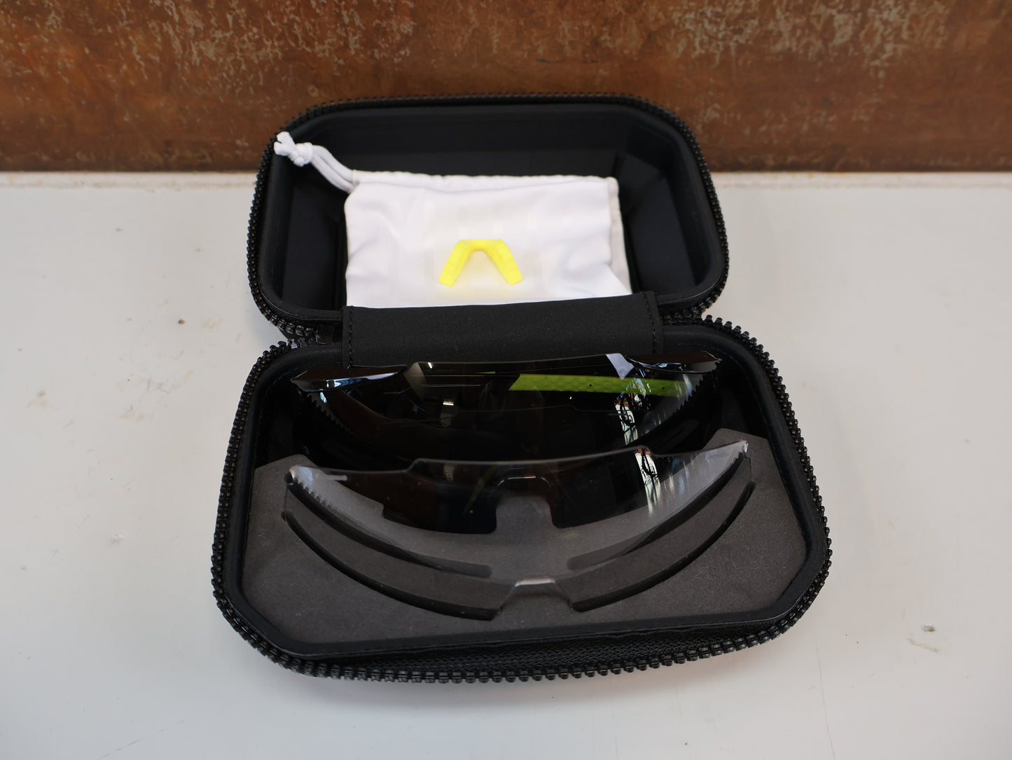 100% RACETRAP 3.0 / MTB SPORTBRILLE / GLOSS BLACK SMOKE / WECHSELGLAS