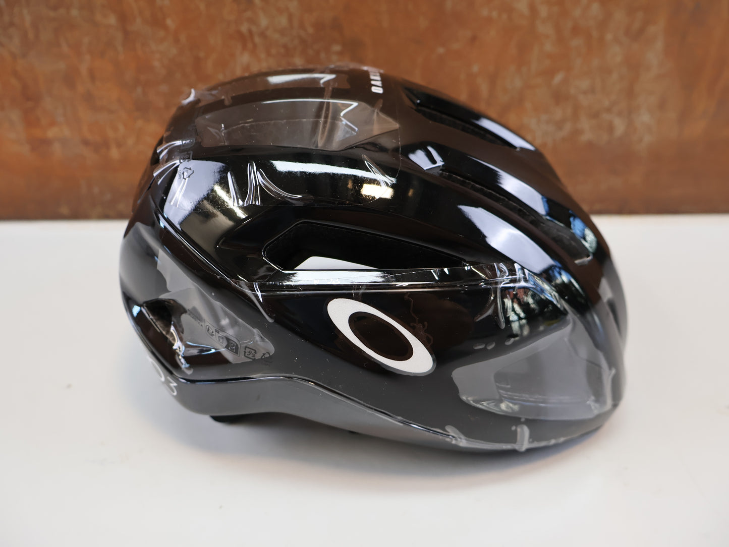 OAKLEY ARO3 ENDURANCE MIPS / GR. S 52-56 CM / RENNRAD HELM / SCHWARZ