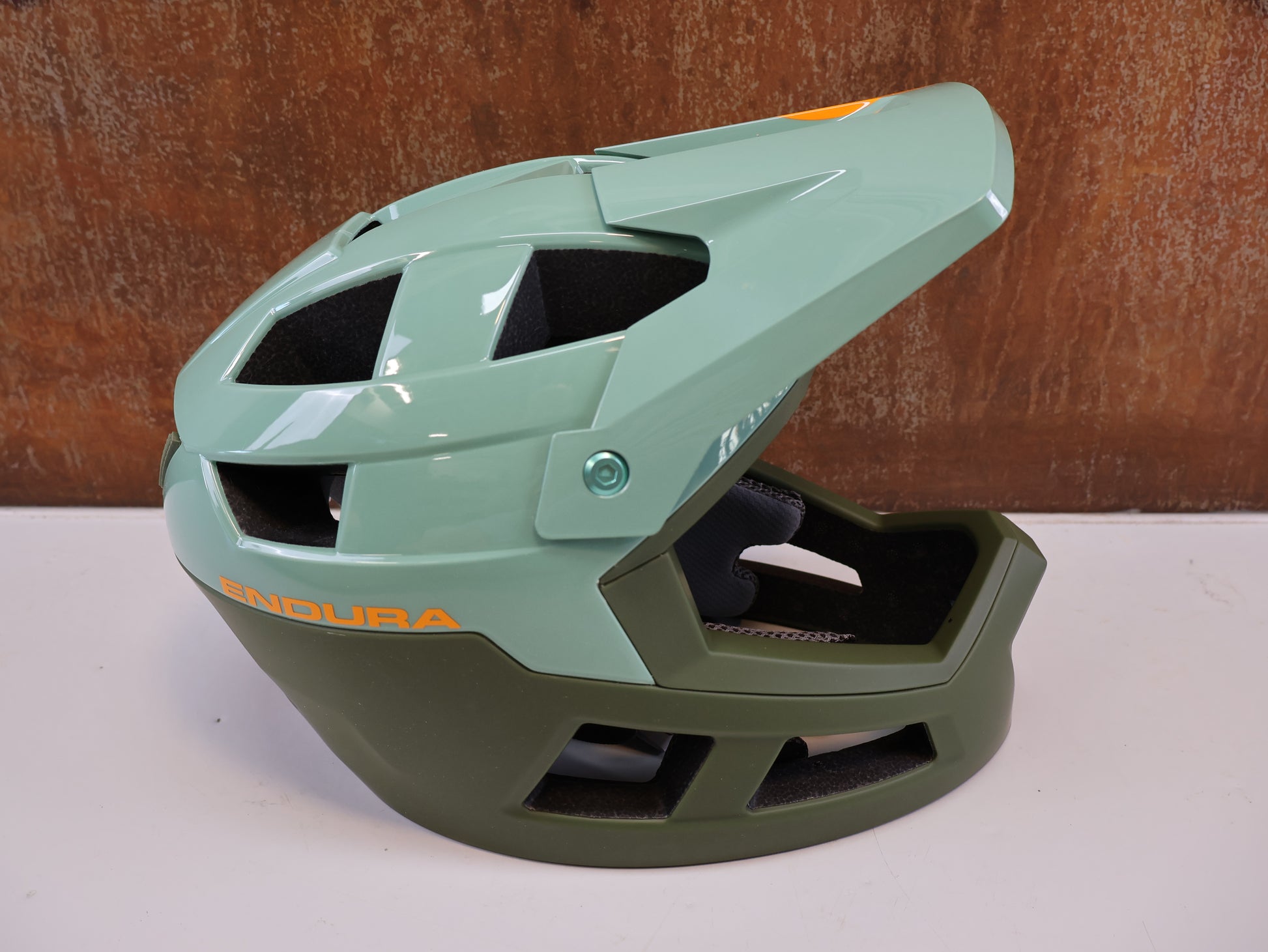 ENDURA SINGLETRACK / MIPS FULLFACE HELM / GR. L-XL 58-63 CM / OLIVGRÜN –