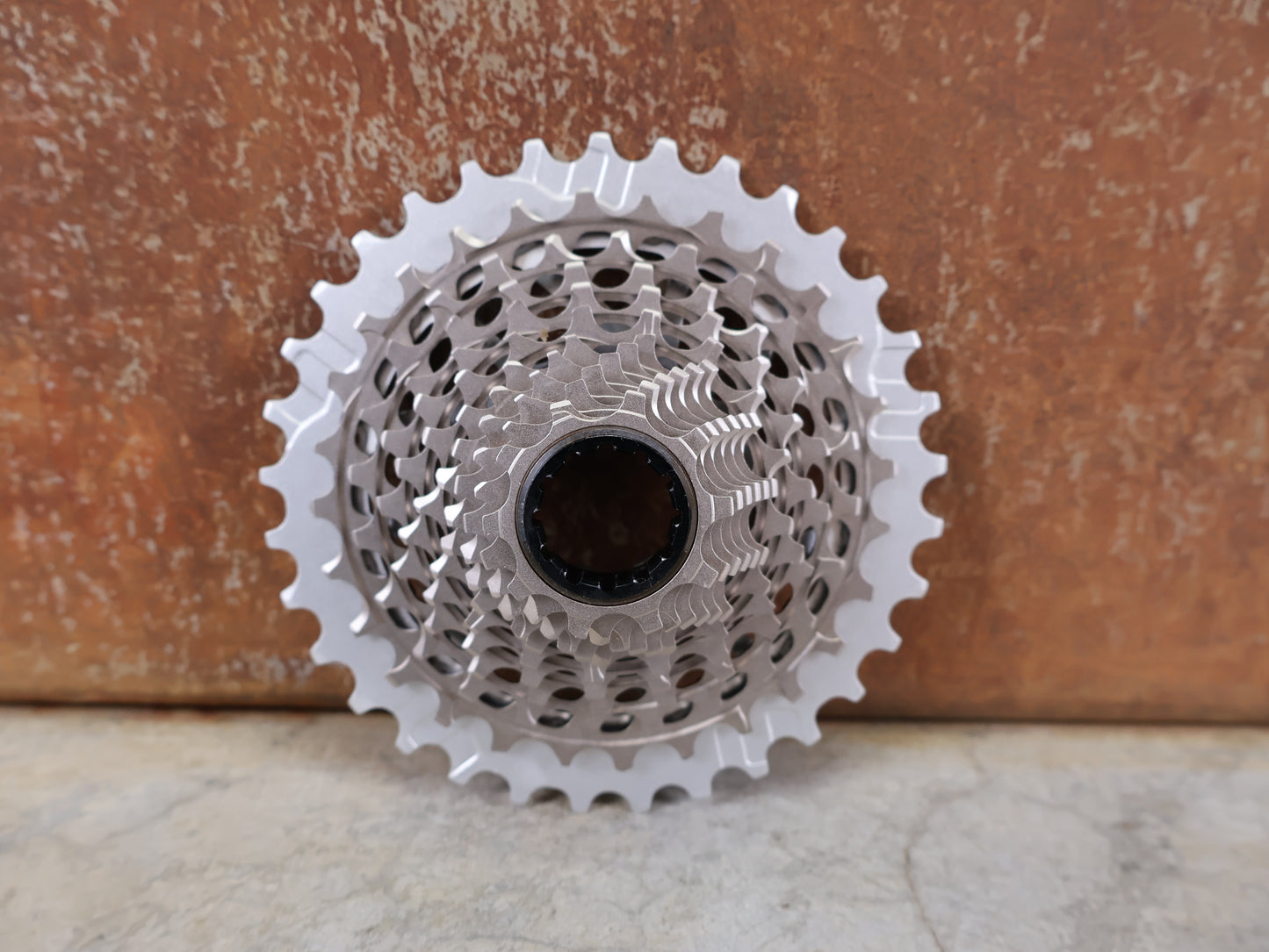 SRAM RED XG-1290 E1 KASSETTE / 12-FACH / 10-33 ZÄHNE / X-DOME / SILBER