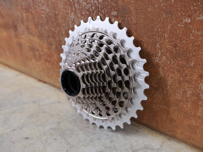 SRAM RED XG-1290 E1 KASSETTE / 12-FACH / 10-33 ZÄHNE / X-DOME / SILBER