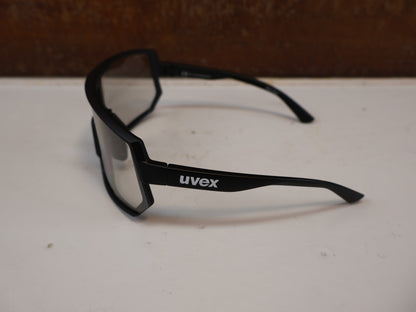 UVEX SPORTSTYLE 235 V / SELF-TINTING VARIOMATIC BRILLE / BLACK MATT SILVER