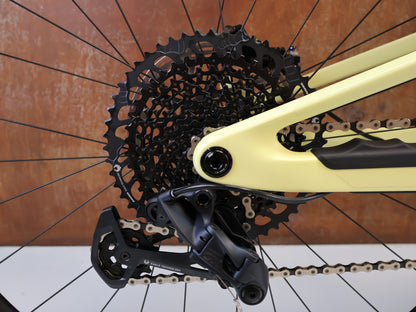 SCOR 4060 ST GX / GRÖSSE L / FULL CARBON / ROCKSHOX ULTIMATE / LEMON FROST