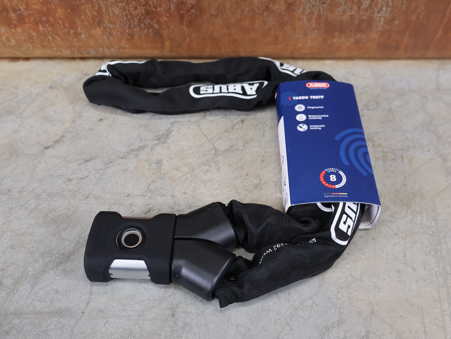 ABUS YARDO 7807F/110 KETTENSCHLOSS / FINGERPRINT-SENSOR / 110 CM / SCHWARZ