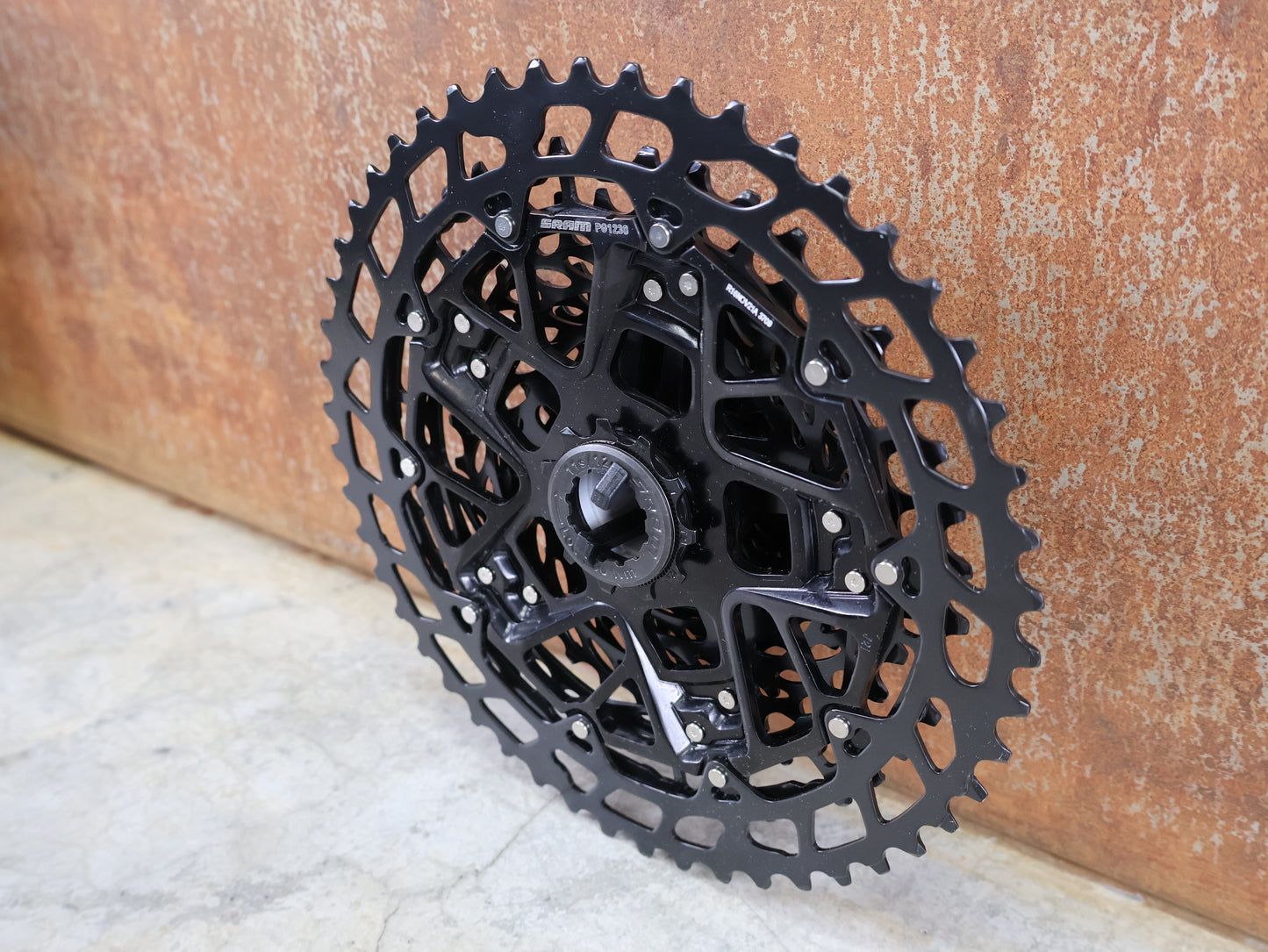 SRAM NX EAGLE PG-1230 KASSETTE / 12-FACH / 11-50 ZÄHNE / HG-FREILAUF / SCHWARZ