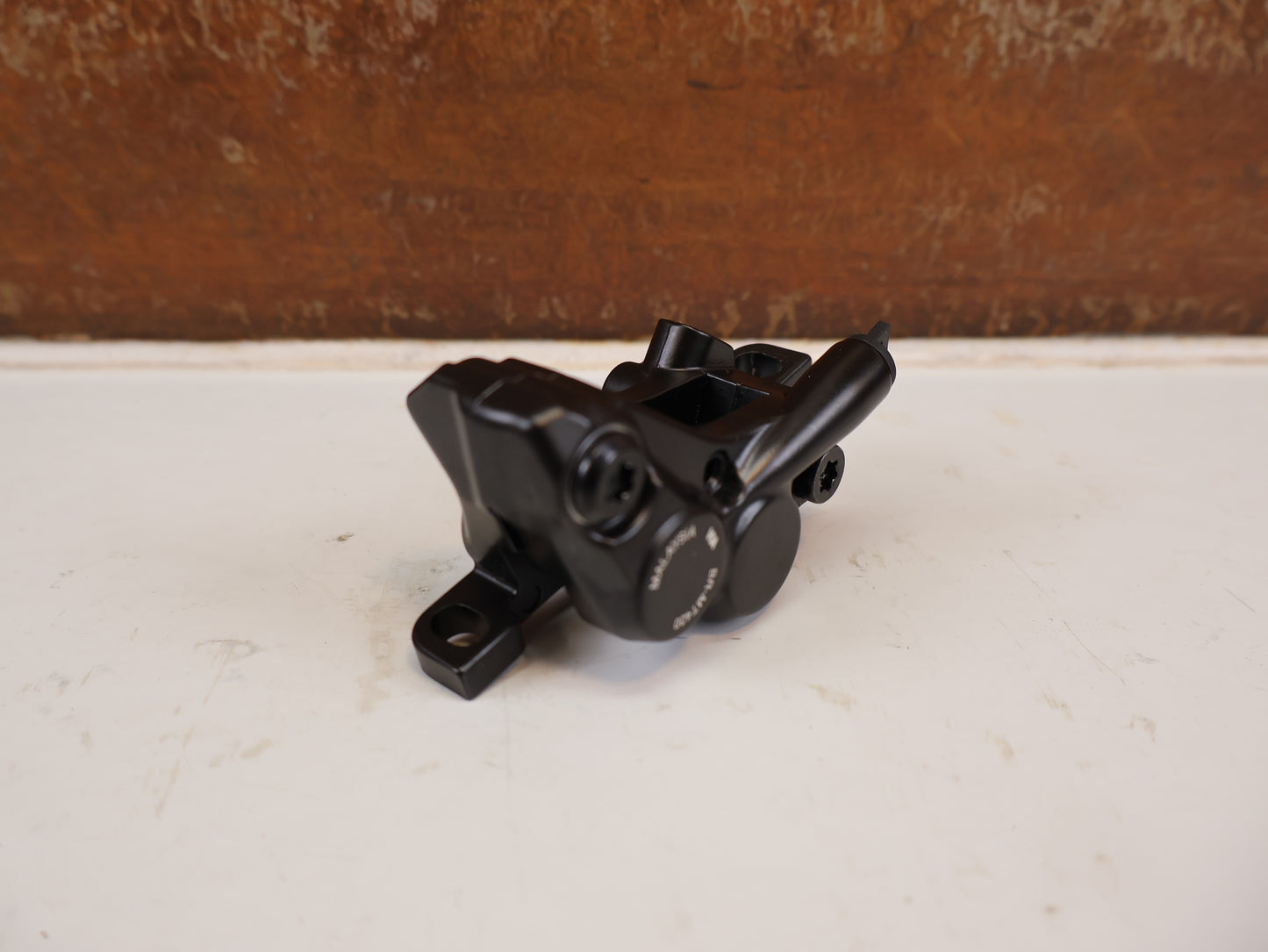 SHIMANO BR-MT420 SCHEIBENBREMSSATTEL 4-KOLBEN POSTMOUNT SCHWARZ
