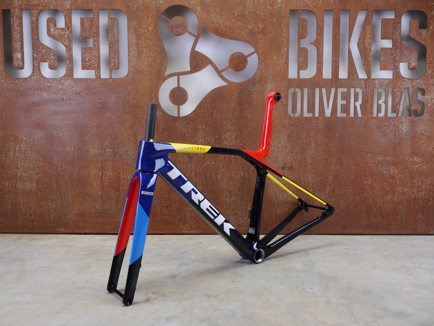 TREK MADONE SLR GEN 8 CARBON DISC RAHMENSET NAVY SMOKE XS