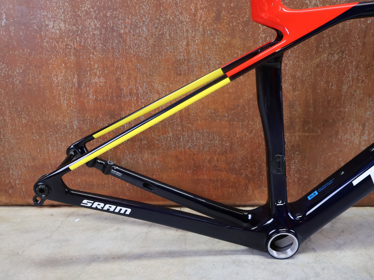 TREK MADONE SLR GEN 8 CARBON DISC RAHMENSET NAVY SMOKE XS