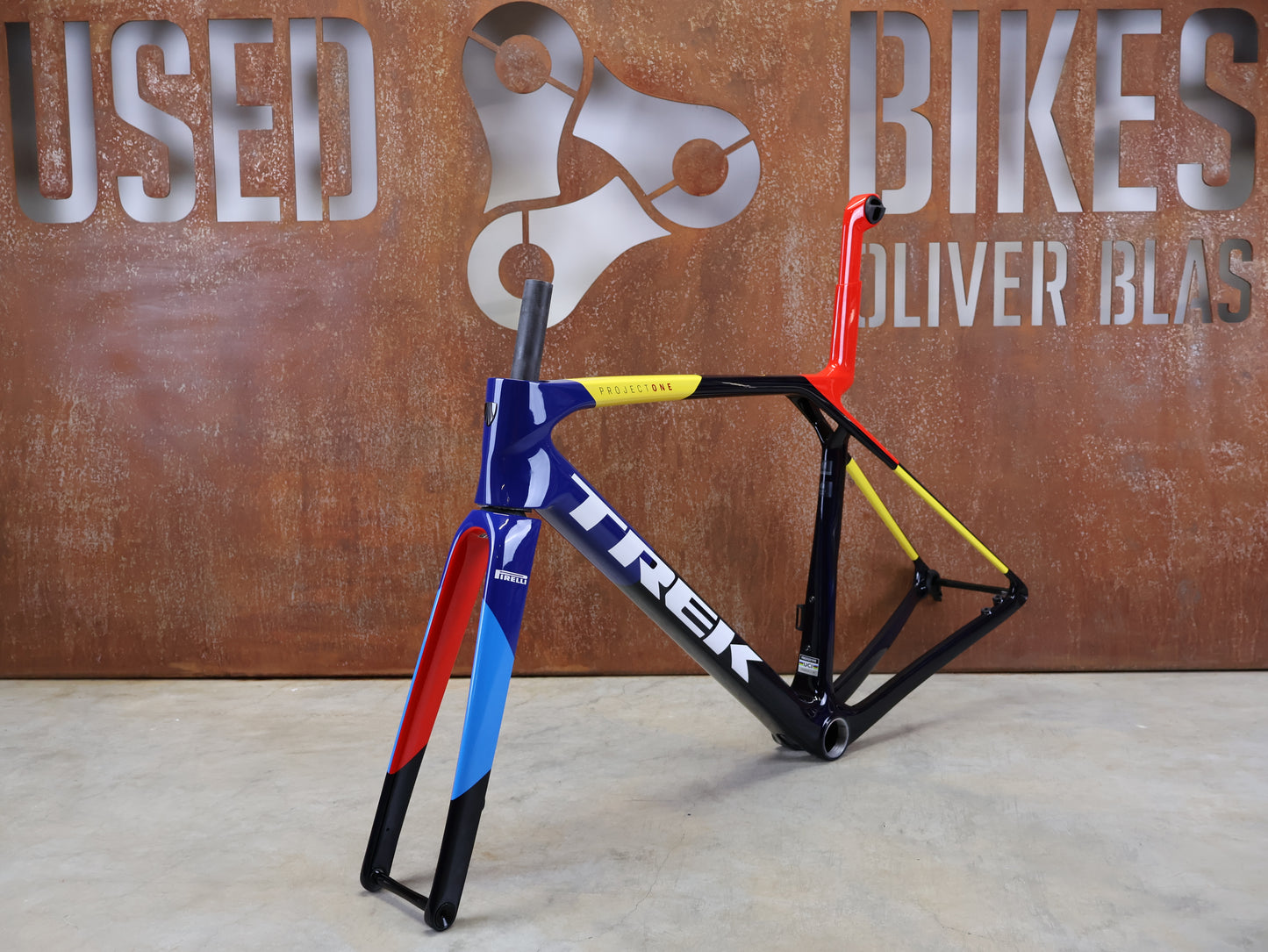 TREK MADONE SLR GEN 8 CARBON DISC RAHMENSET NAVY SMOKE M