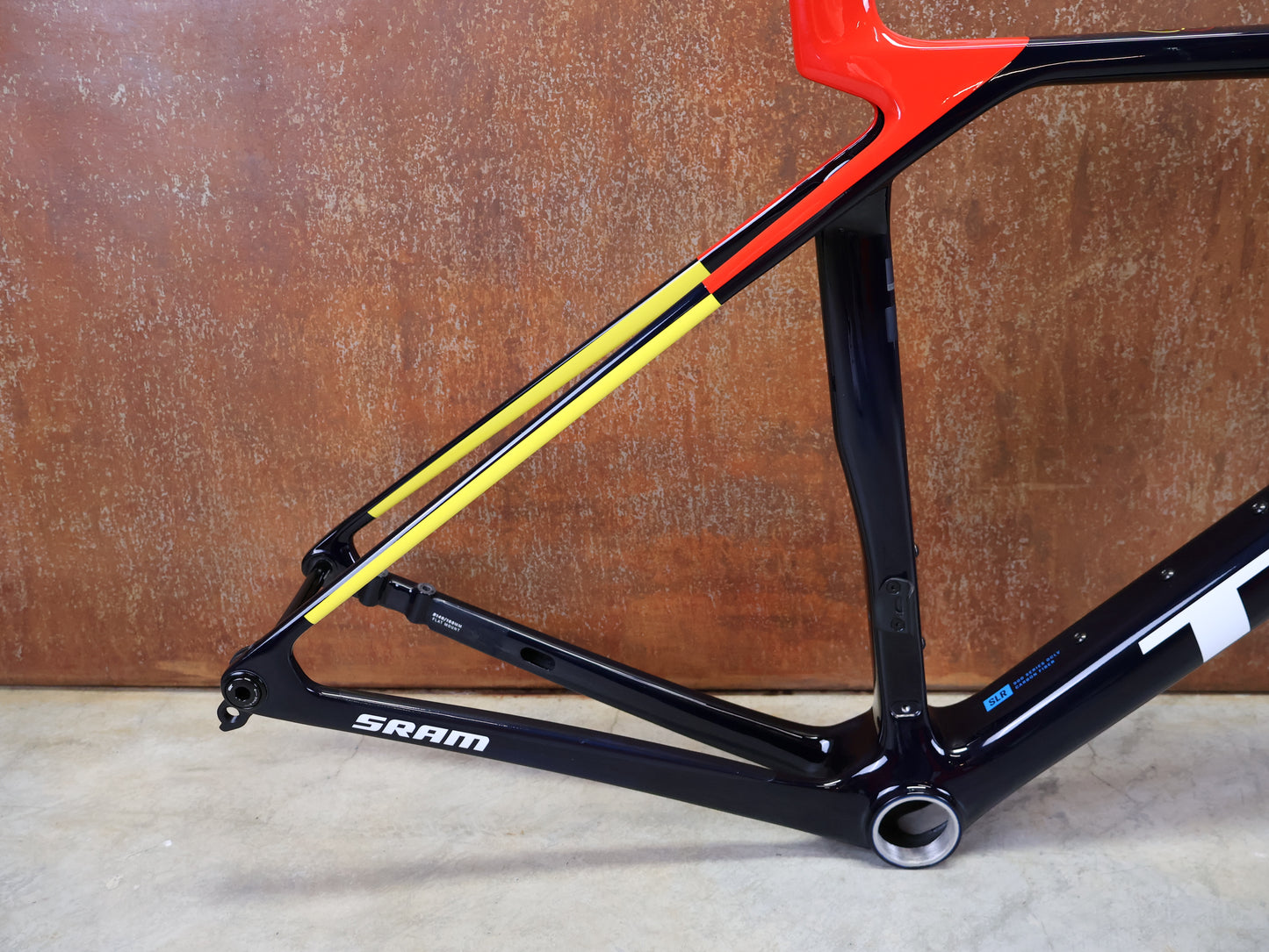 TREK MADONE SLR GEN 8 CARBON DISC RAHMENSET NAVY SMOKE M