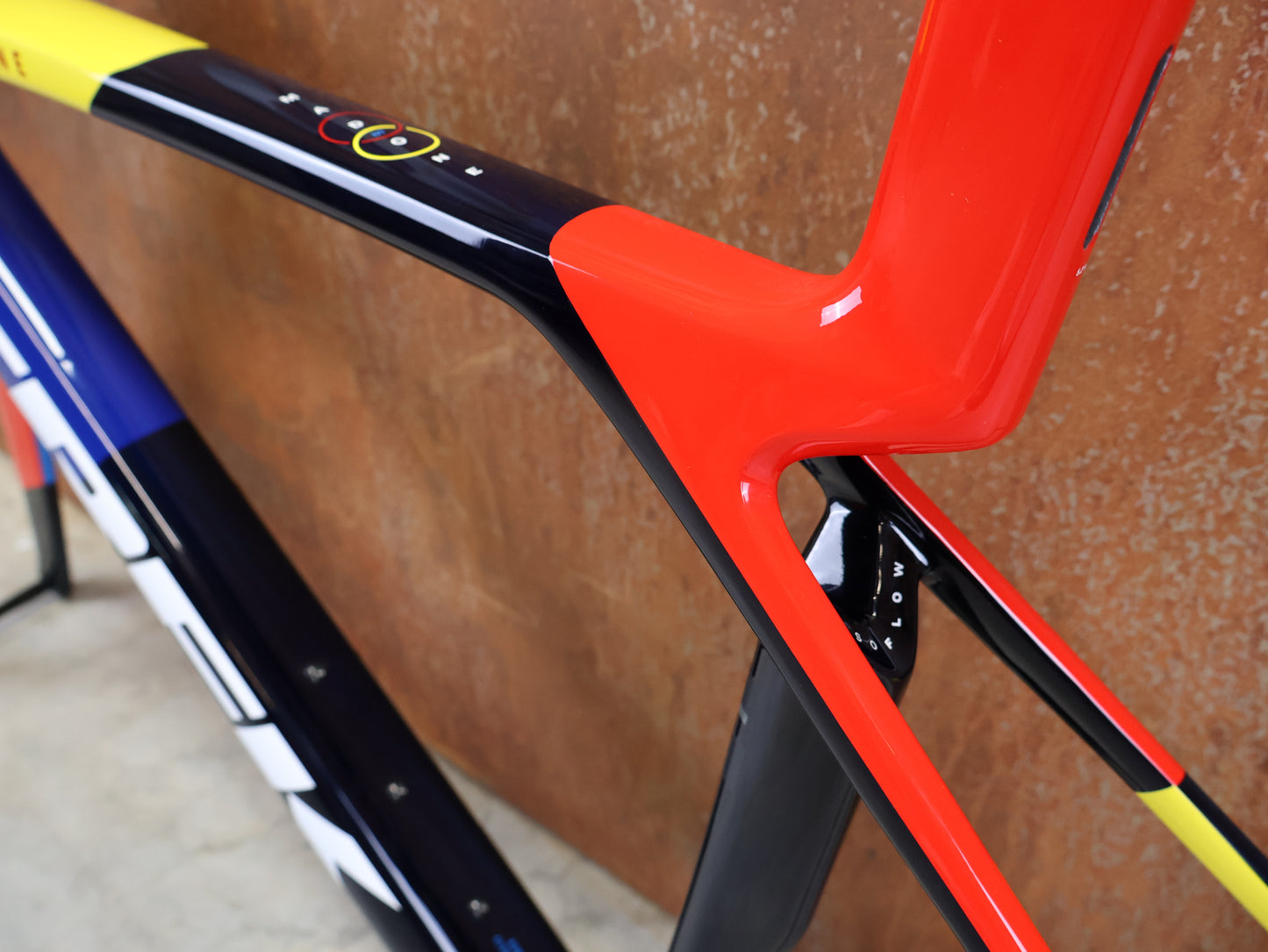 TREK MADONE SLR GEN 8 CARBON DISC RAHMENSET NAVY SMOKE M