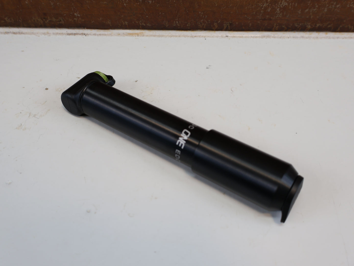 ONEUP COMPONENTS EDC PUMP 70CC / MINI FAHRRADPUMPE / MIT CO2 INFLATOR