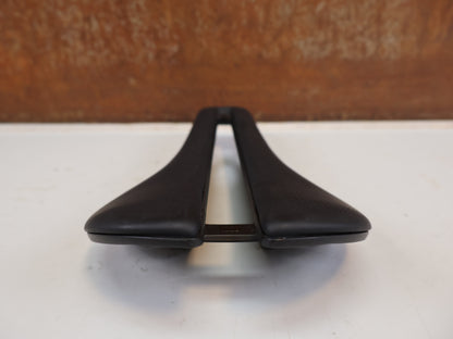 BONTRAGER AEOLUS PRO AERO CARBON SATTEL 145MM 173G