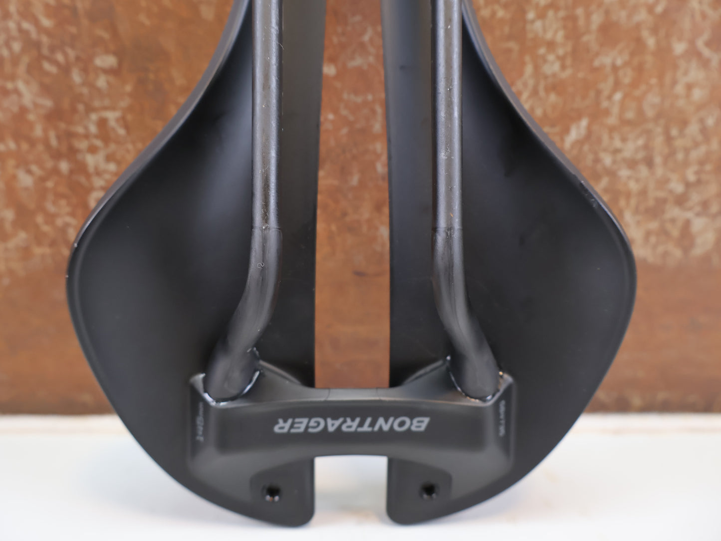 BONTRAGER AEOLUS PRO AERO CARBON SATTEL 145MM 173G