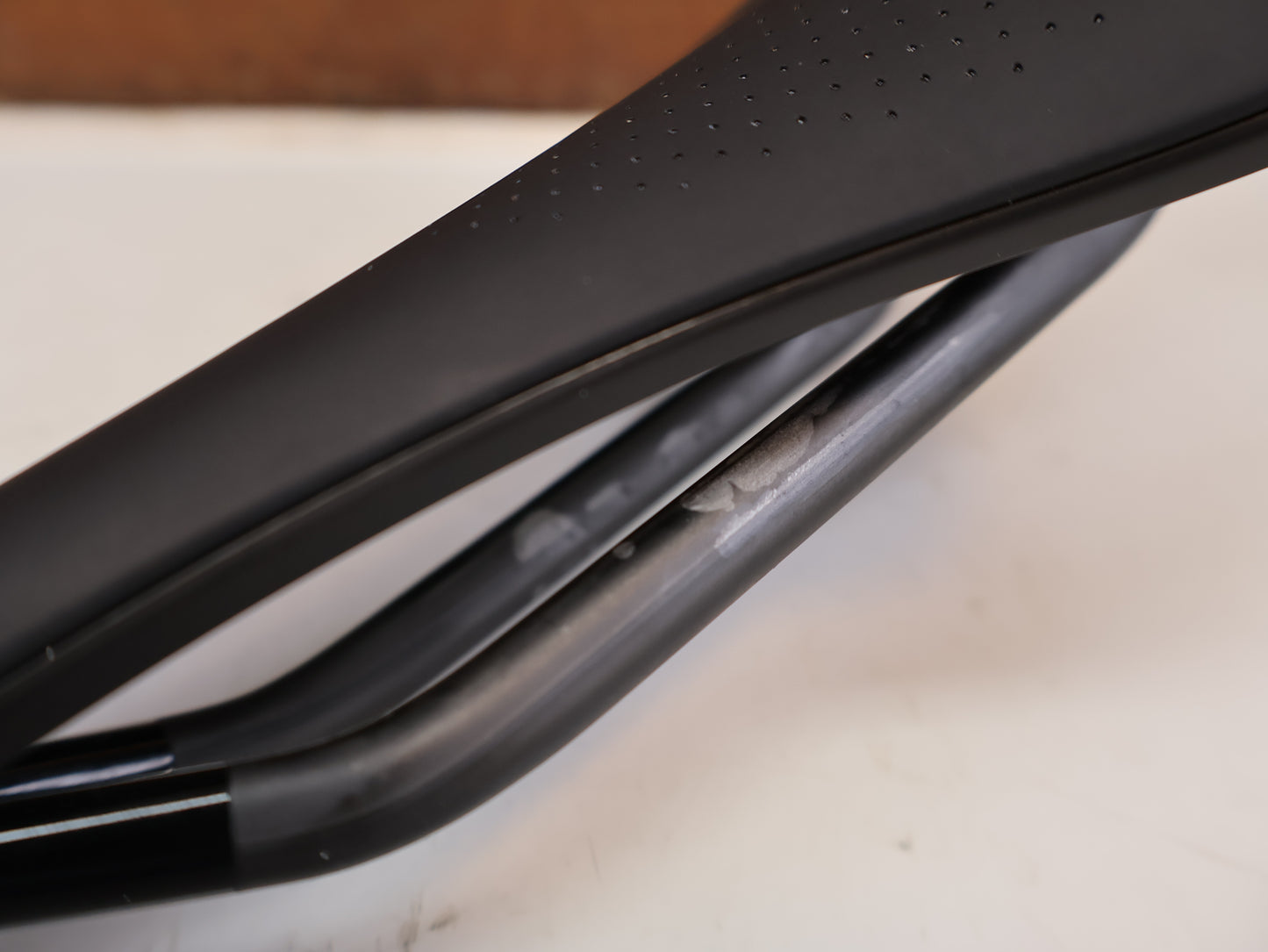 BONTRAGER AEOLUS PRO AERO CARBON SATTEL 145MM 173G