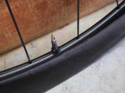 ENVE SES 4.5 CARBON LAUFRADSATZ / TUBELESS / CENTERLOCK / SHIMANO HG / 12X142 MM