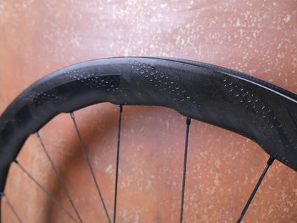 ZIPP 353 NSW / CARBON LAUFRADSATZ / TUBELESS / CENTERLOCK / SRAM XDR / 1371 G