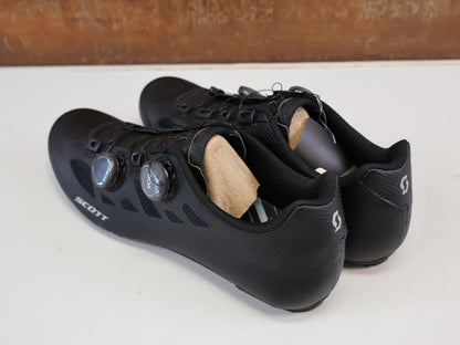 SCOTT ROAD VERTEC BOA / HIGH-END RENNRADSCHUHE / GR. 46 / BLACK SILVER