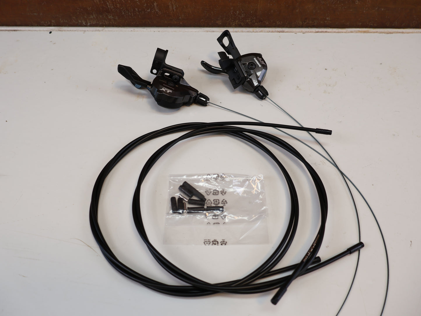 SHIMANO DEORE XT SL-M8000-I / SCHALTHEBEL PAAR / 2/3X11-FACH / I-SPEC II