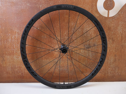 BONTRAGER AEOLUS PRO 3V CARBON LAUFRADSATZ XDR 25MM 1575G