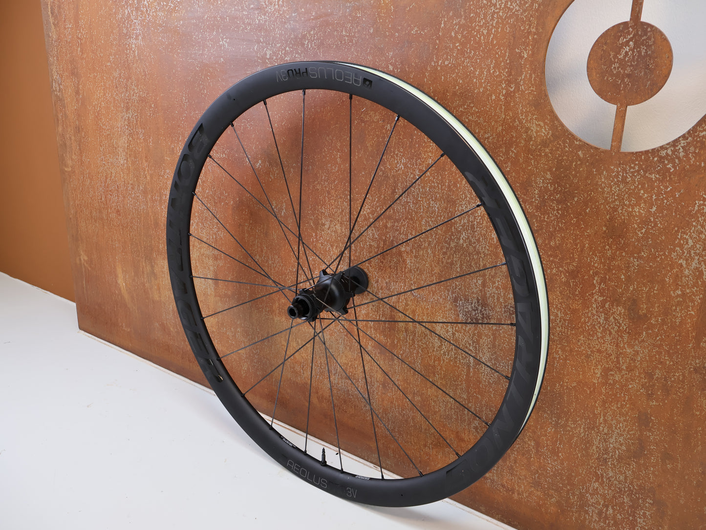 BONTRAGER AEOLUS PRO 3V CARBON LAUFRADSATZ XDR 25MM 1575G