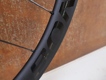 BONTRAGER AEOLUS PRO 3V CARBON LAUFRADSATZ XDR 25MM 1575G