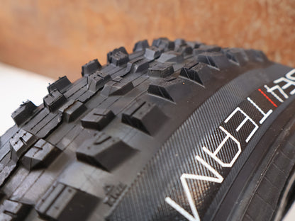 BONTRAGER SE4 TEAM ISSUE TLR MTB-REIFEN 27.5X2.4 SCHWARZ 845G