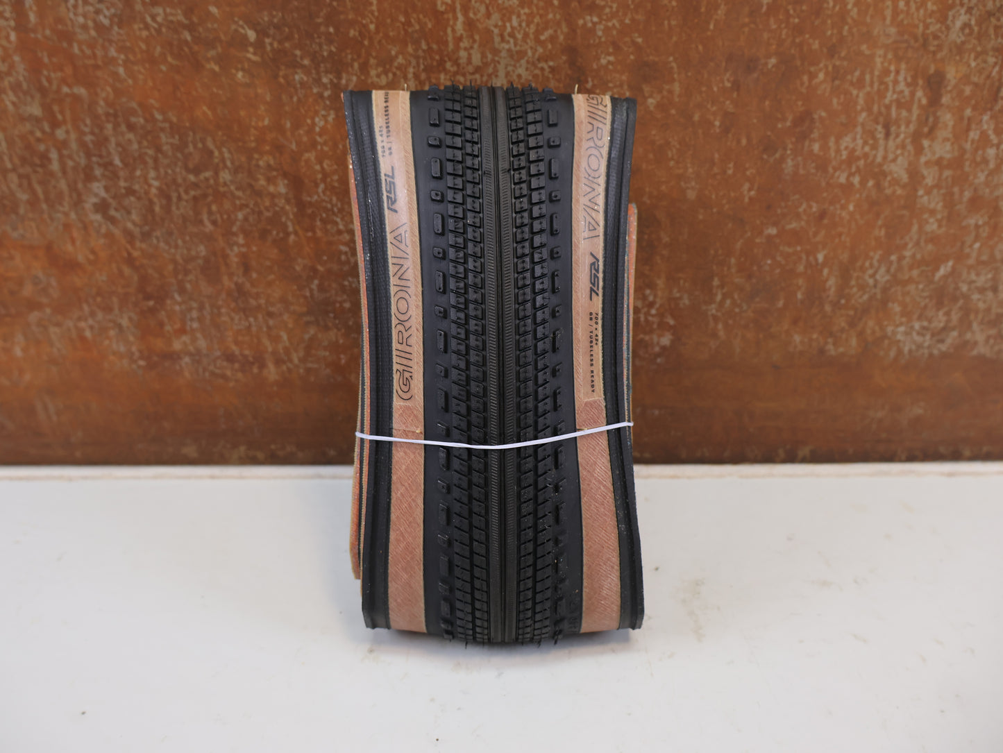 BONTRAGER GIRONA RSL GR TLR GRAVELREIFEN 700C – 35 / 38 / 42 MM