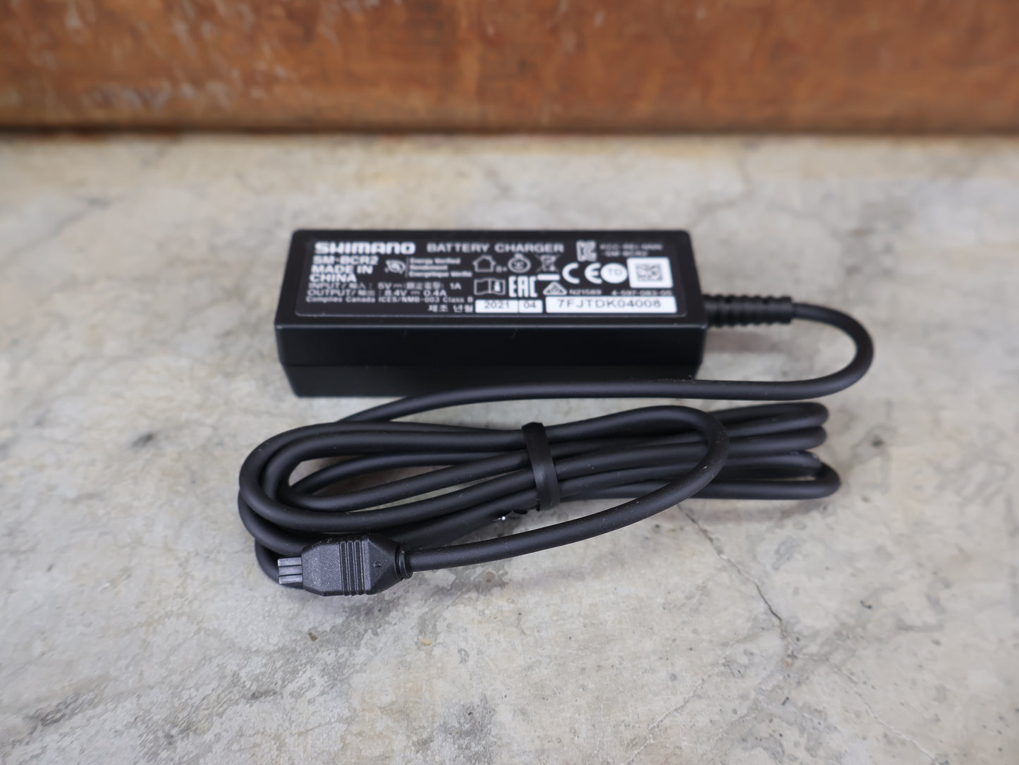 SHIMANO SM-BCR2 / DI2 LADEGERÄT / INTERNER AKKU / 11-FACH