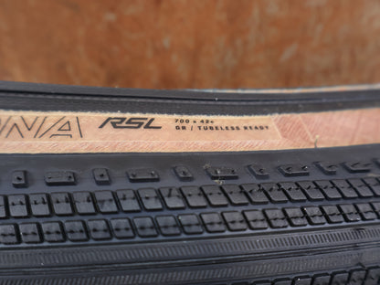 BONTRAGER GIRONA RSL GR TLR GRAVELREIFEN 700C – 35 / 38 / 42 MM