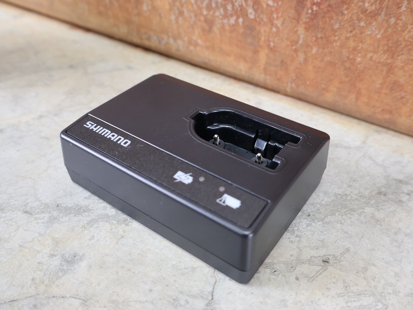 SHIMANO SM-BCR1 / DI2 LADEGERÄT / EXTERNER AKKU / SM-BCR1