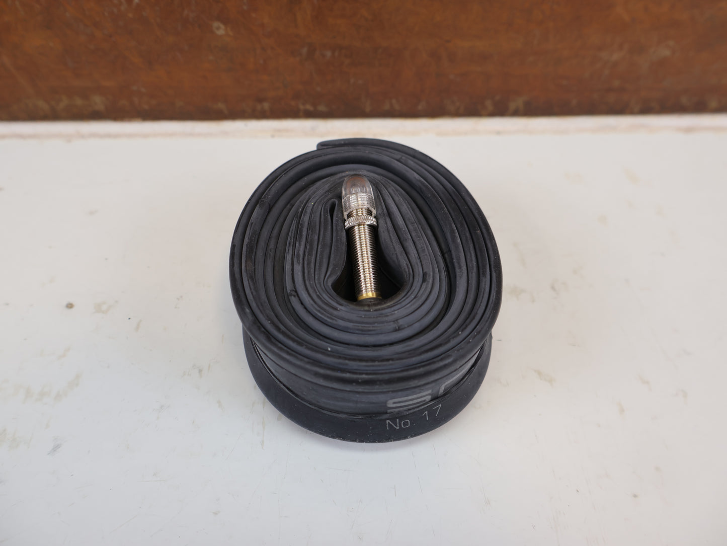 SCHWALBE NR 17 SCHLAUCH 28 ZOLL SCHRADER AV 40MM 150G