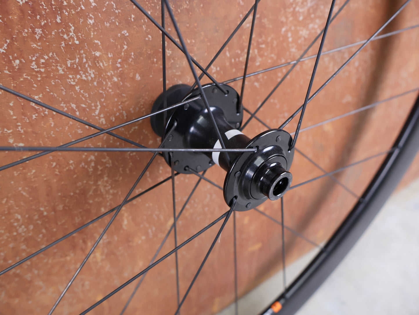 GIANT SLR 2 36 DISC / CARBON TUBELESS LAUFRADSATZ / HOOKLESS / SHIMANO HG / 1618 G