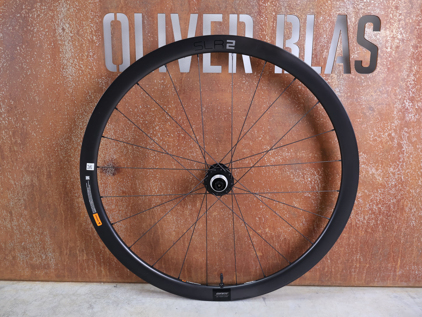 GIANT SLR 2 36 DISC / CARBON TUBELESS LAUFRADSATZ / HOOKLESS / SHIMANO HG / 1618 G