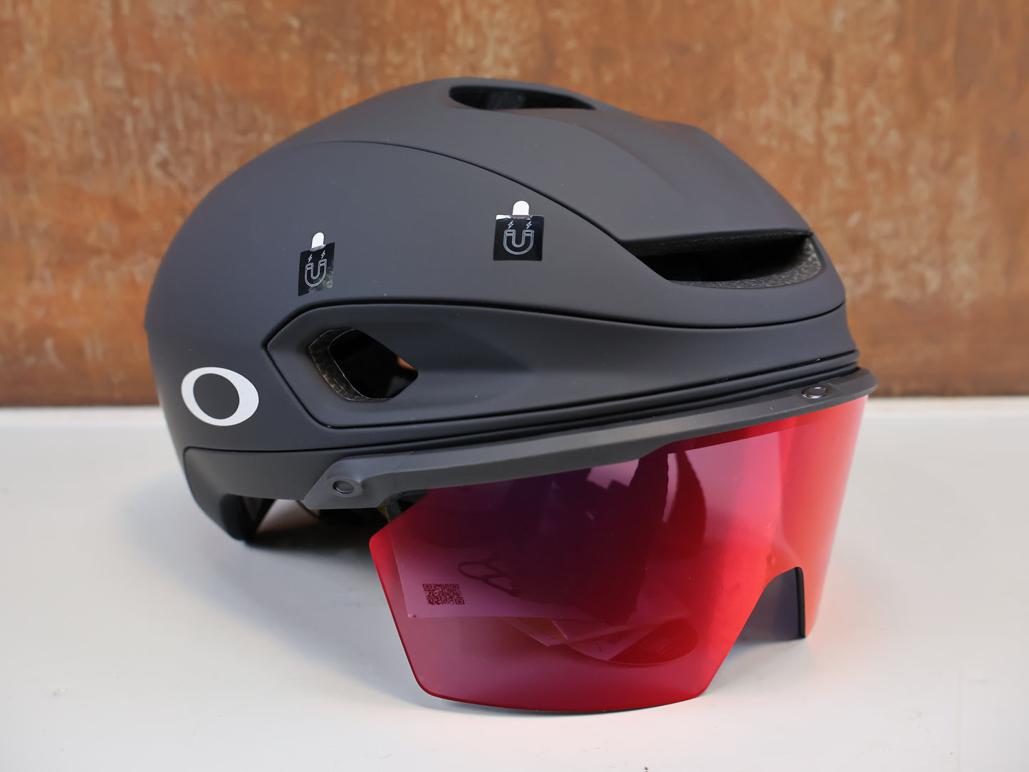 OAKLEY ARO7 ROAD MIPS / AERO HELM / GR. M 55-59 CM / MATTE BLACK
