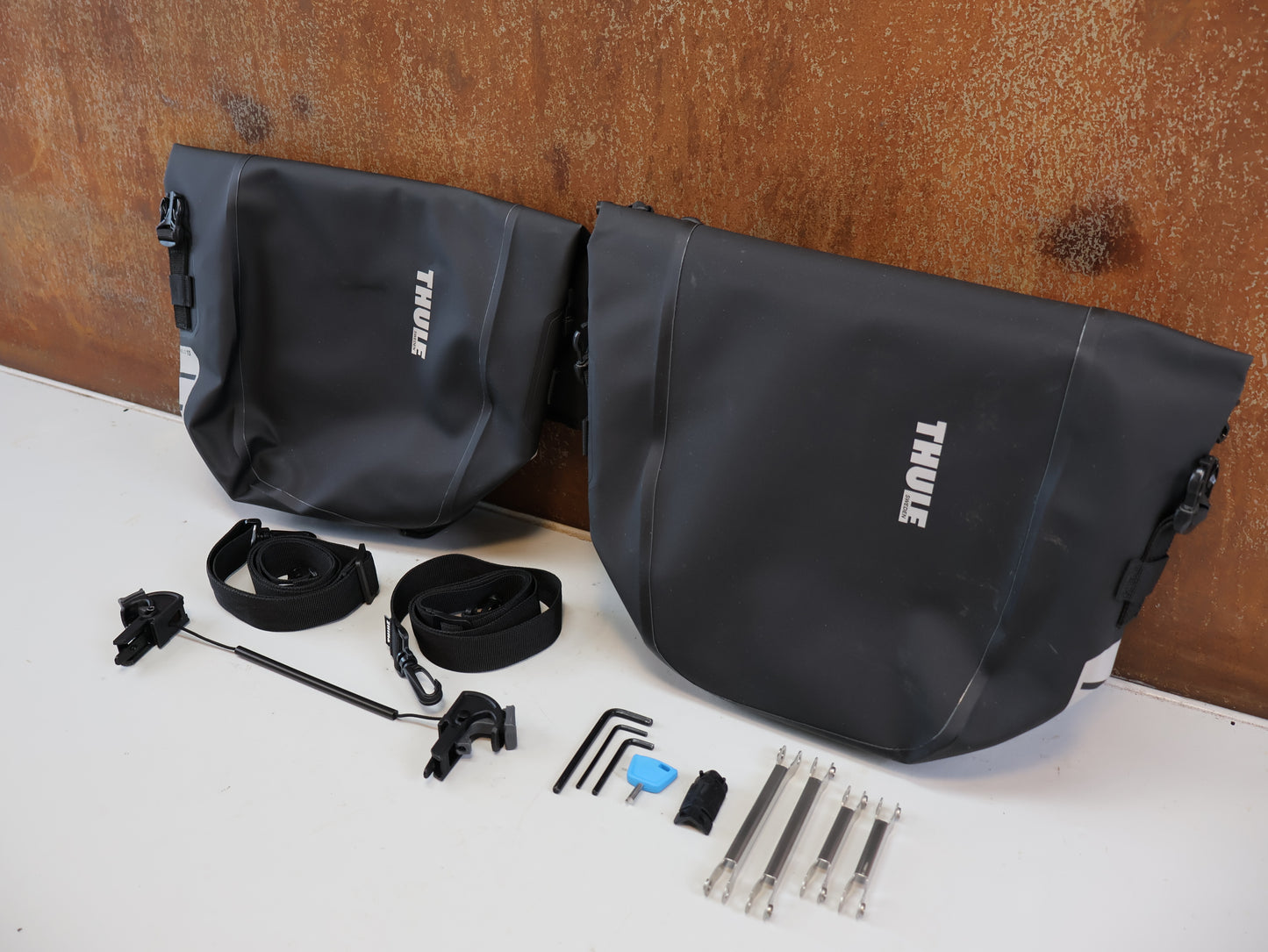 THULE SHIELD PANNIER SMALL / FAHRRADTASCHEN SET / 2X13L / SCHWARZ