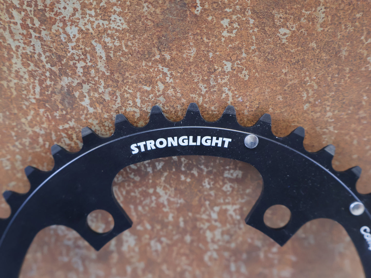 STRONGLIGHT KETTENBLATT RENNRAD / 5-ARM 110 MM LOCHKREIS / 42 ZÄHNE SCHWARZ