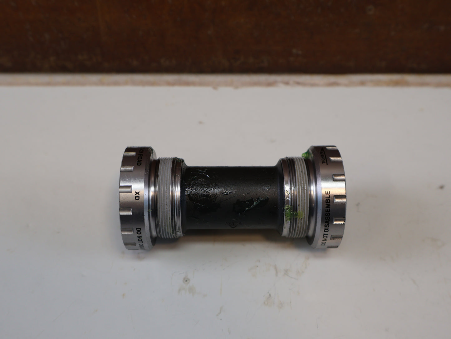 SHIMANO TIAGRA BB-RS501 / HOLLOWTECH II INNENLAGER / BSA 68 MM RENNRAD GRAVEL