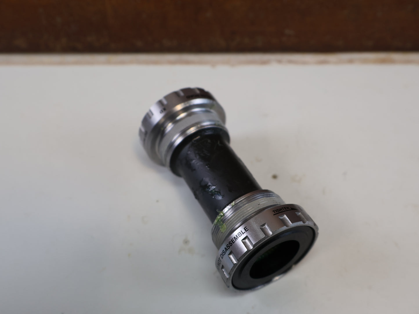SHIMANO TIAGRA BB-RS501 / HOLLOWTECH II INNENLAGER / BSA 68 MM RENNRAD GRAVEL